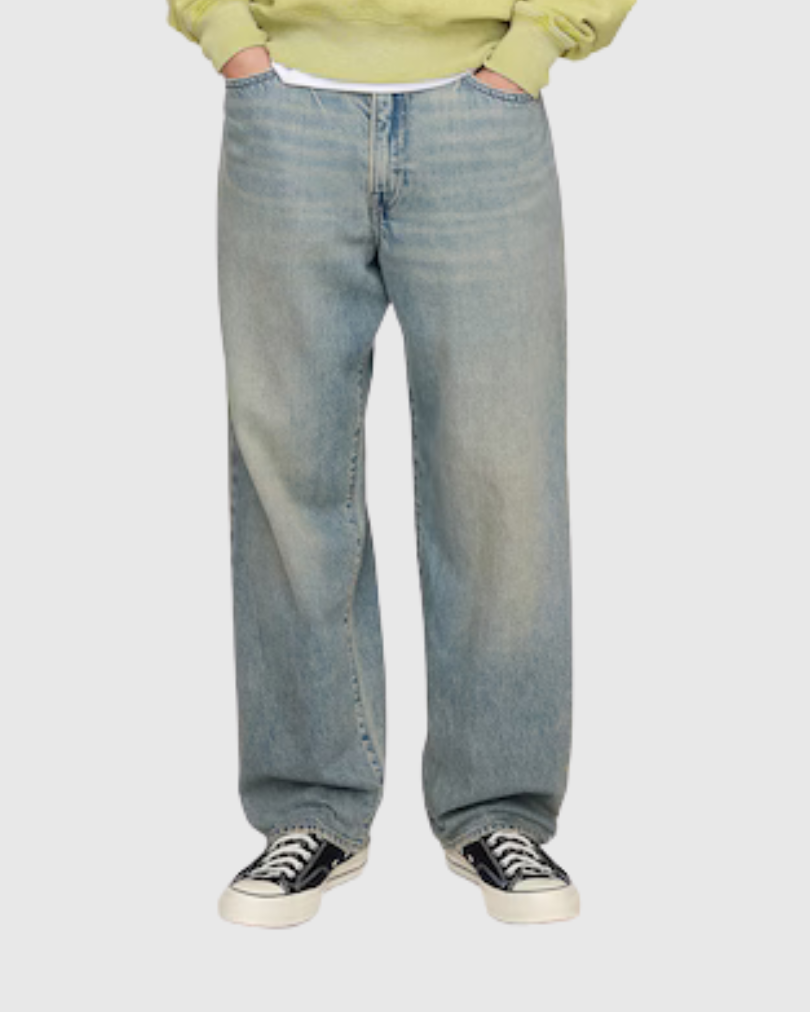 Relaxed Wide-Leg